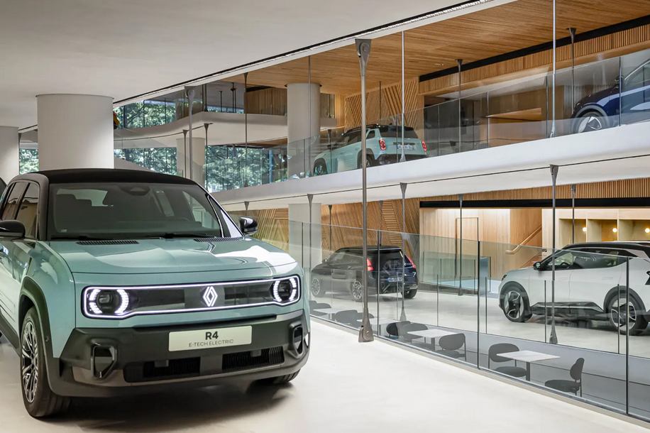 CLIORAMA : Renault Clio met l’amour en scène